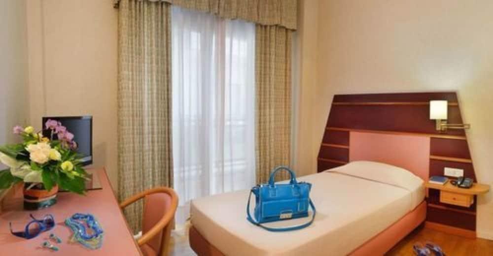 Charlie In Pesaro Hotel Exterior photo