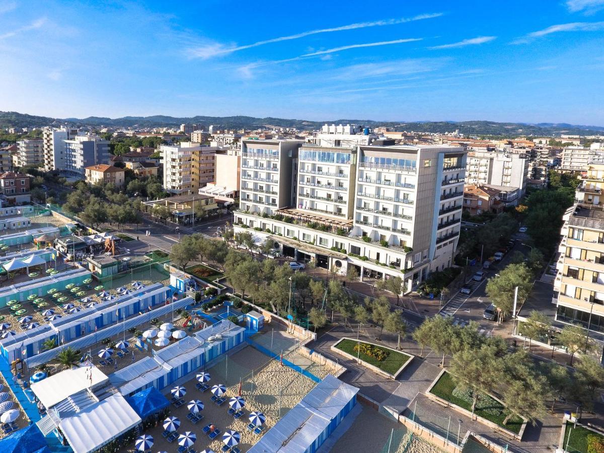 Charlie In Pesaro Hotel Exterior photo