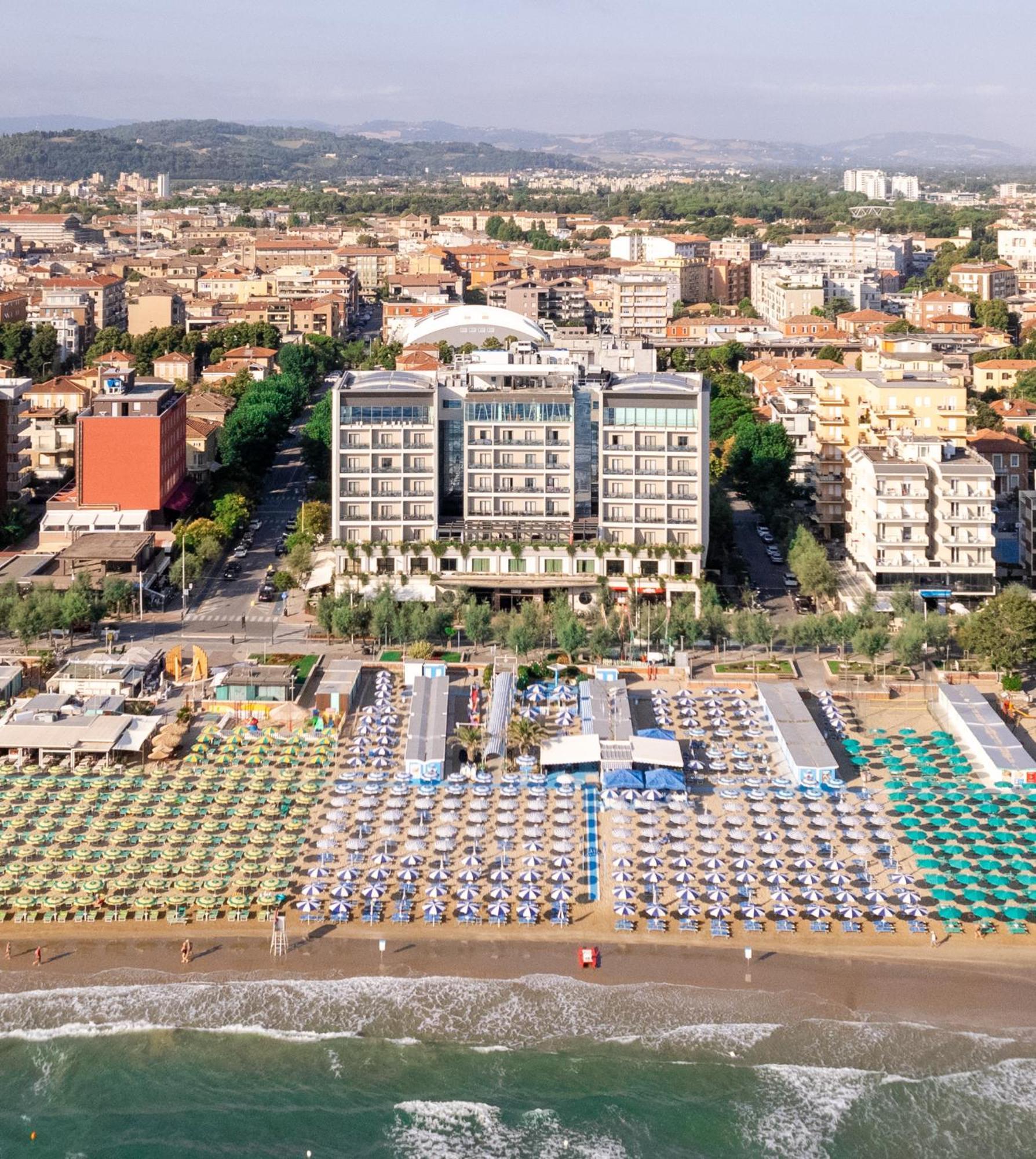 Charlie In Pesaro Hotel Exterior photo
